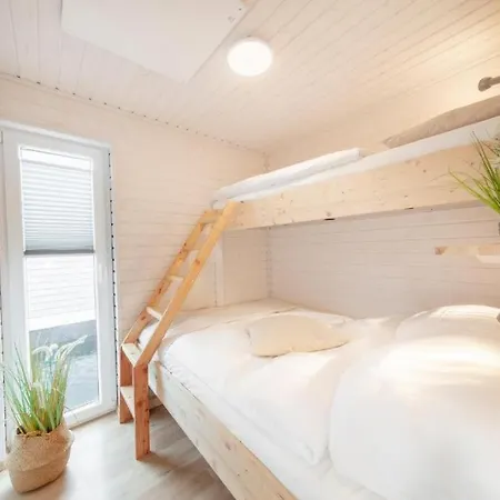 Hausboot Rán Mit Dachterrasse In *