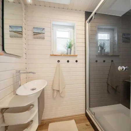 Hausboot Ran Mit Dachterrasse In Holiday home