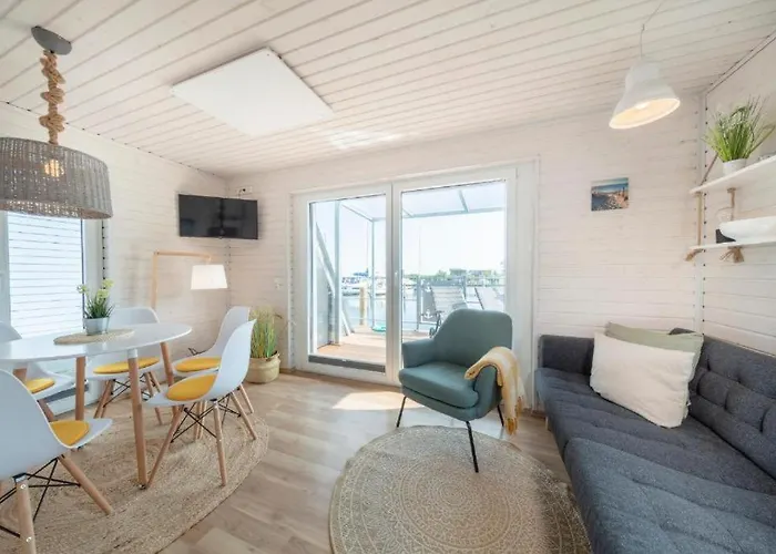 Hausboot Rán Mit Dachterrasse In Schleswig